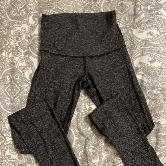 Lululemon pants - Picture 1 of 4